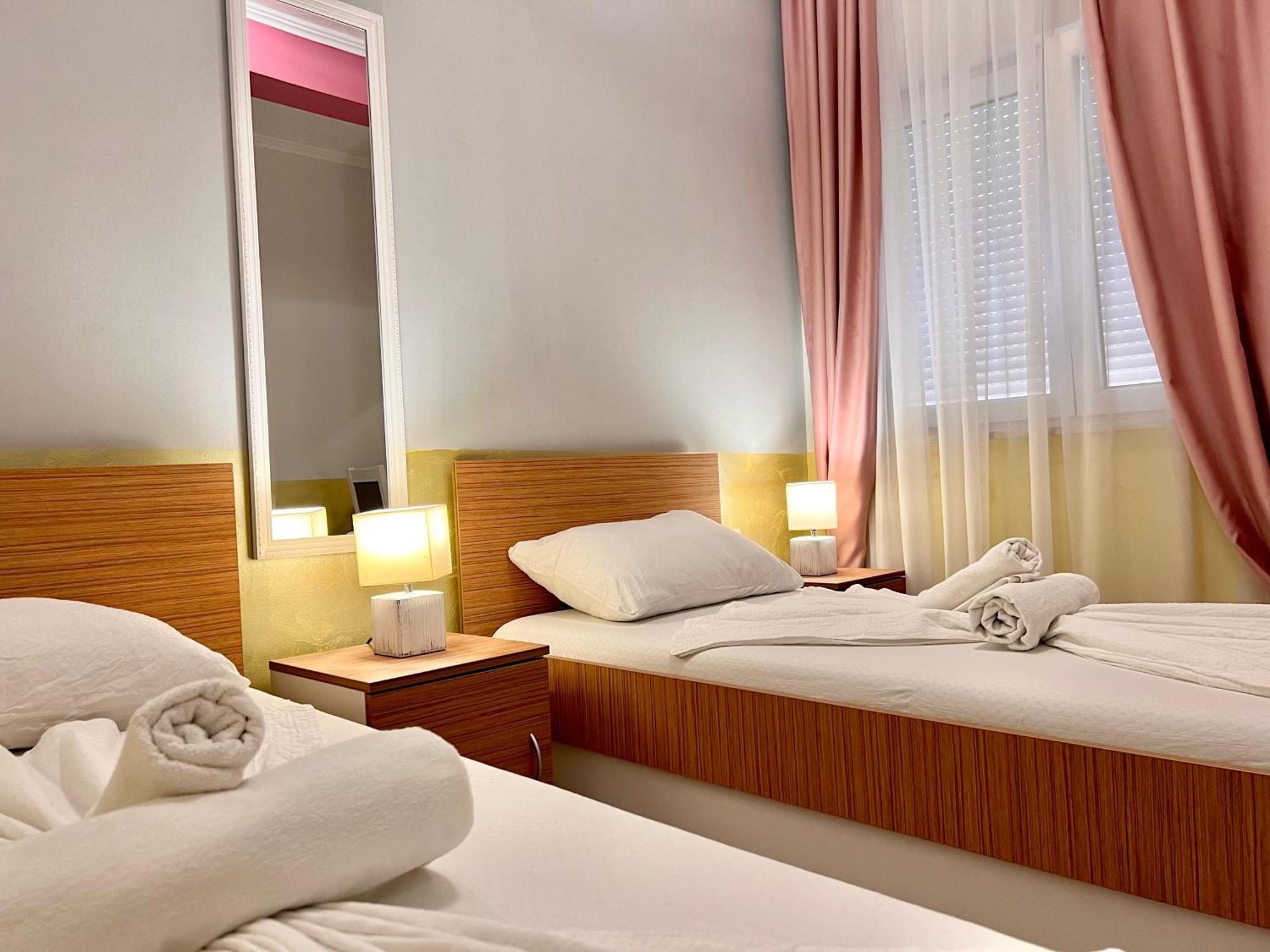 Hotel Nur モスタル エクステリア 写真