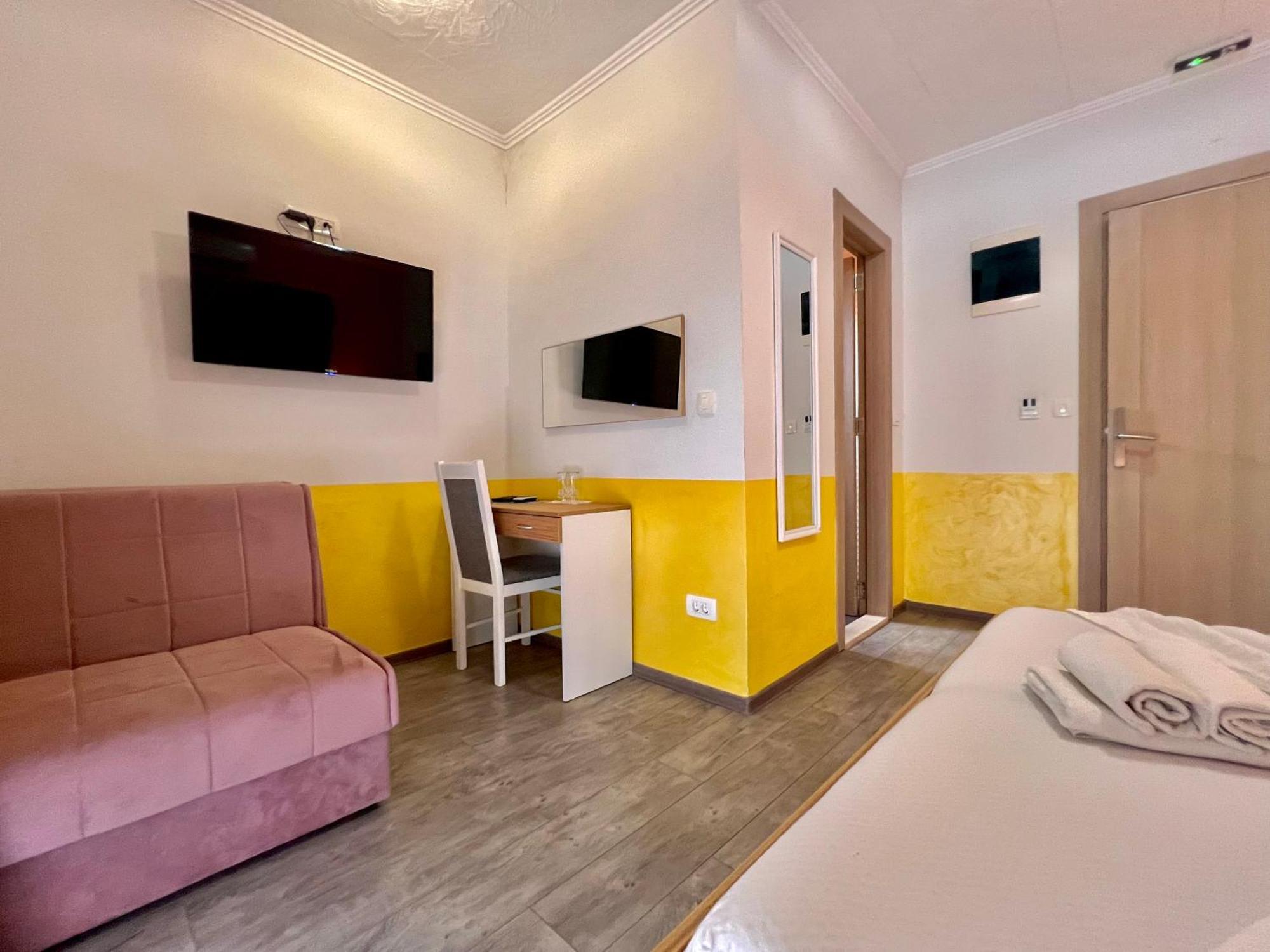 Hotel Nur モスタル エクステリア 写真
